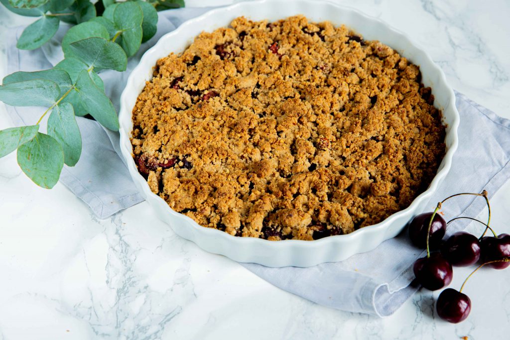 Kirsch-Crumble - Anja Tanas