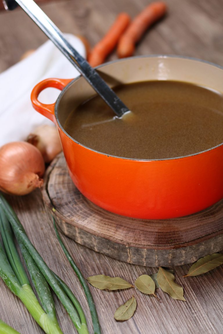 Linsen-Dhal mit Naan-Brot - Anja Tanas
