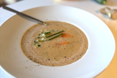 Pikante Melonenkaltschale mit Buttermilch